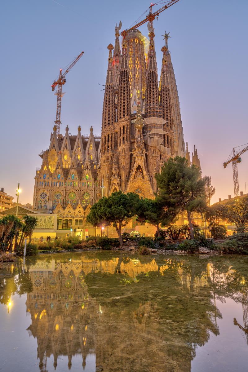 Antoni Gaudi Sagrada Familia
